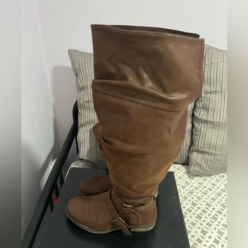 Torrid 8WW over the knee boot